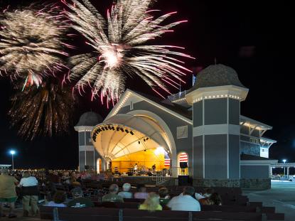 2013 AIANH Merit Award: Hampton Beach Project, Samyn-D'Elia Architects. Photo: Joseph St. Pierre